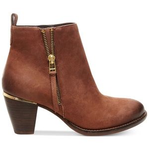 Steve Madden Wantagh Bootie 6.5